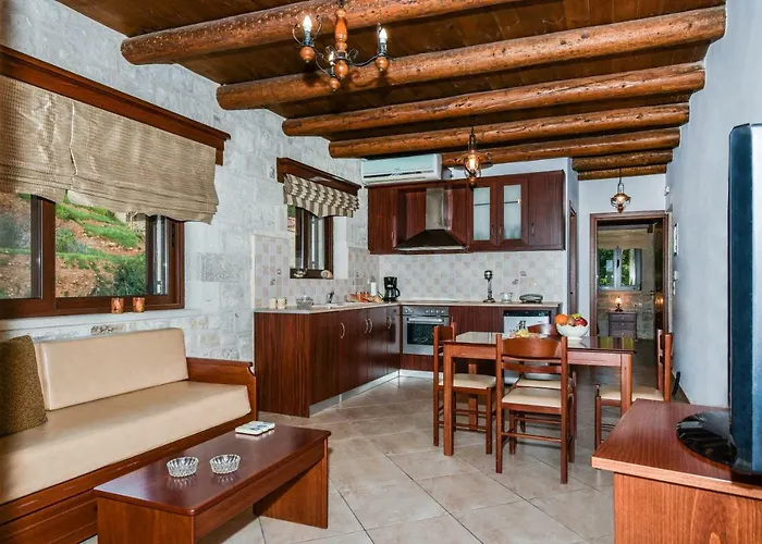 Ariadni Apartments