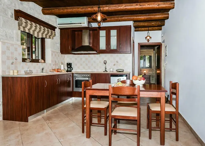 Ariadni Apartments